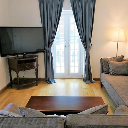 Baan Vajra Hotell Bangkok Exteriör bild