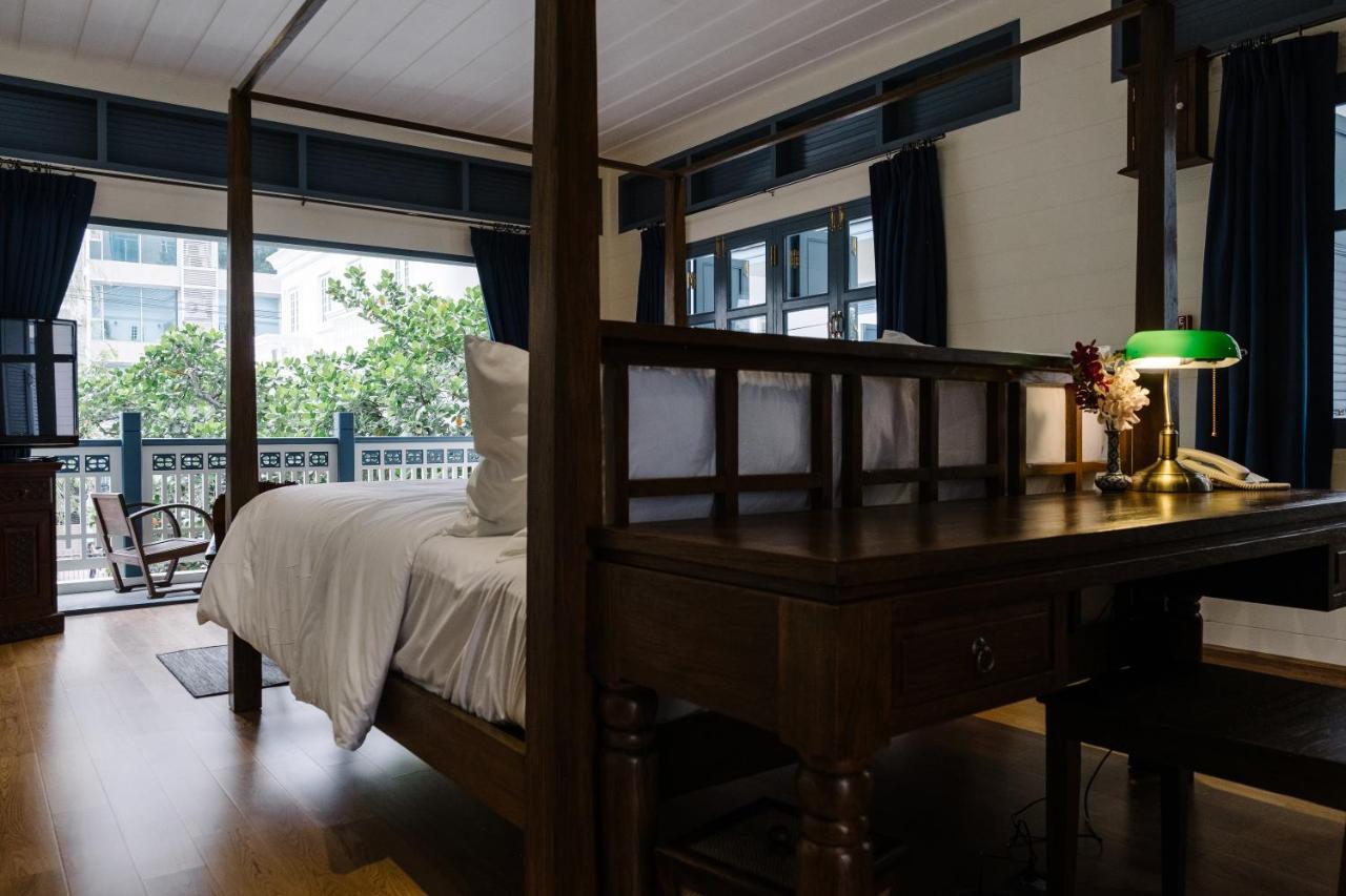 Baan Vajra Hotell Bangkok Exteriör bild