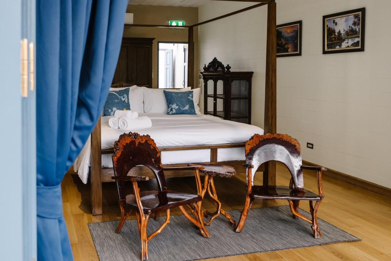 Baan Vajra Hotell Bangkok Exteriör bild