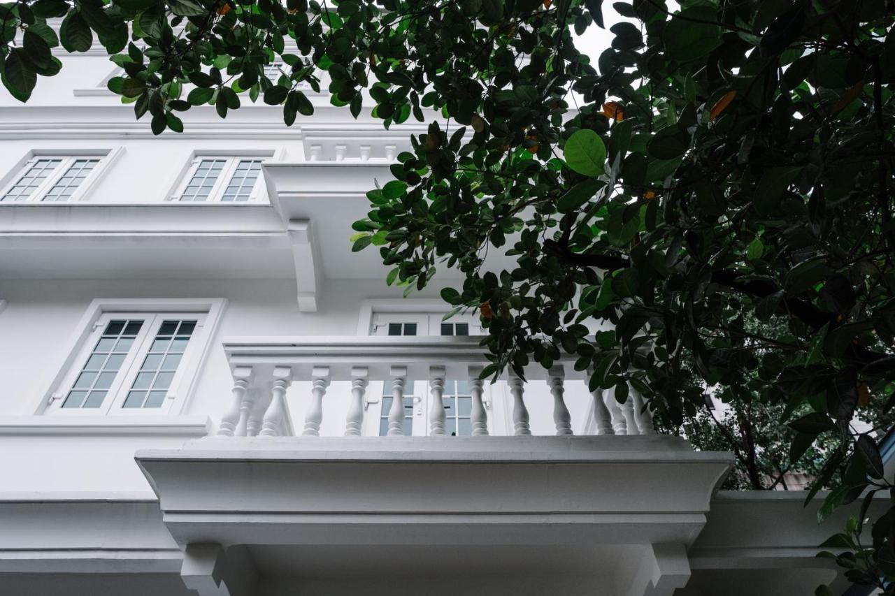 Baan Vajra Hotell Bangkok Exteriör bild