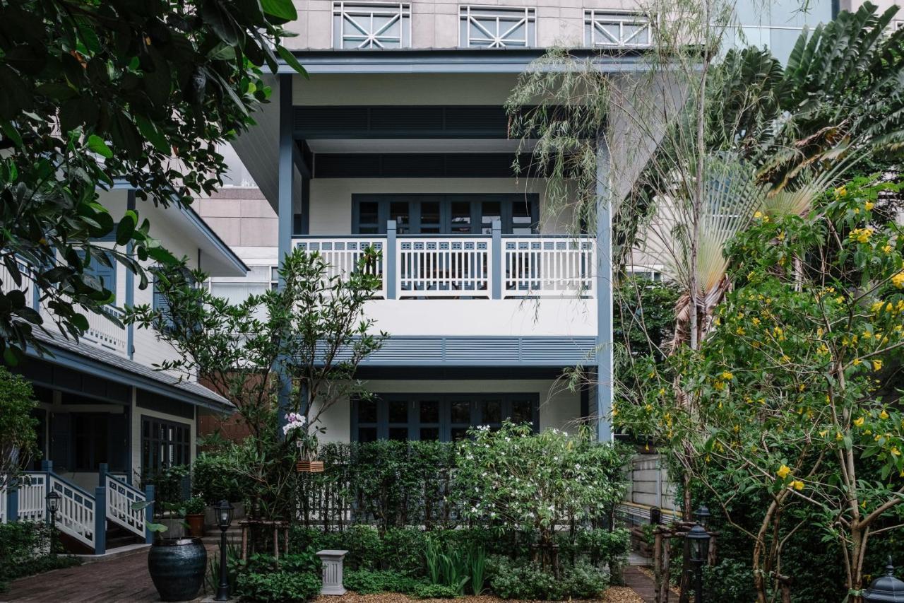 Baan Vajra Hotell Bangkok Exteriör bild