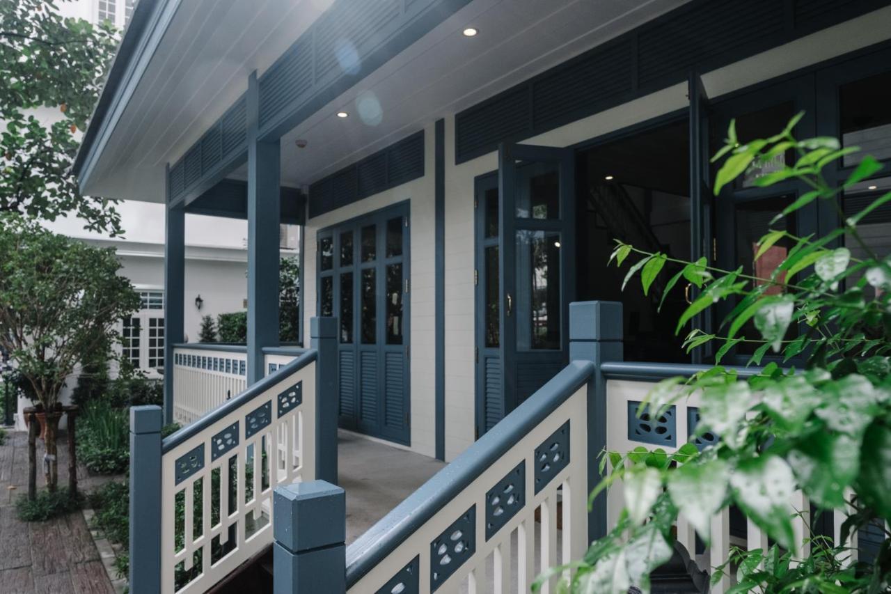 Baan Vajra Hotell Bangkok Exteriör bild